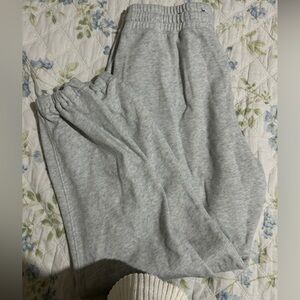 grey size medium hollister sweatpants